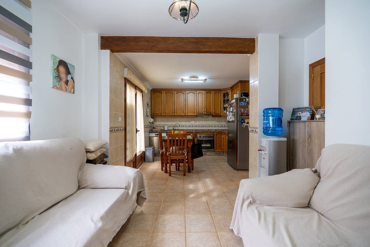 3 Zimmer Haus zu verkaufen in Pinoso mit Pool - 185.000 € (Ref: 9569501)