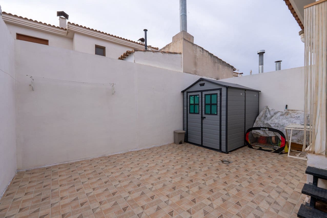 3 Zimmer Haus zu verkaufen in Pinoso mit Pool - 185.000 € (Ref: 9569501)