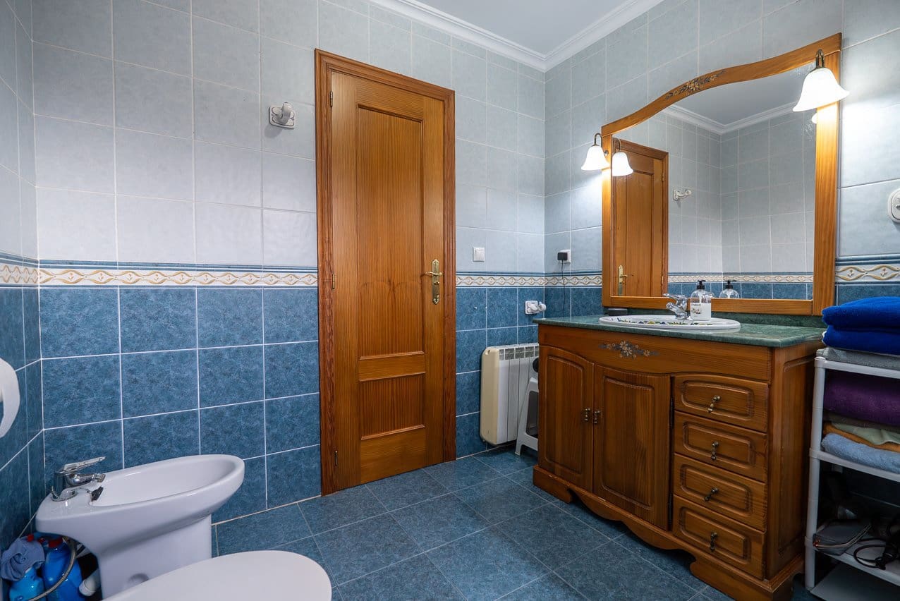 3 Zimmer Haus zu verkaufen in Pinoso mit Pool - 185.000 € (Ref: 9569501)