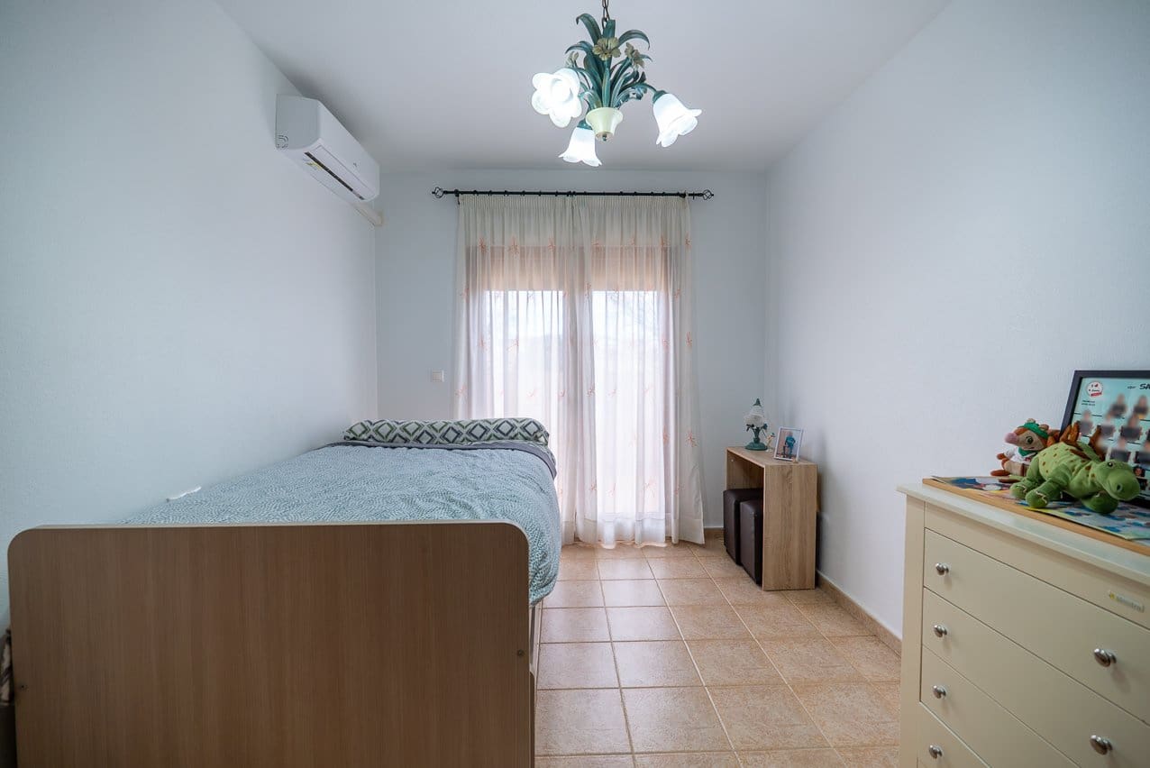 3 Zimmer Haus zu verkaufen in Pinoso mit Pool - 185.000 € (Ref: 9569501)