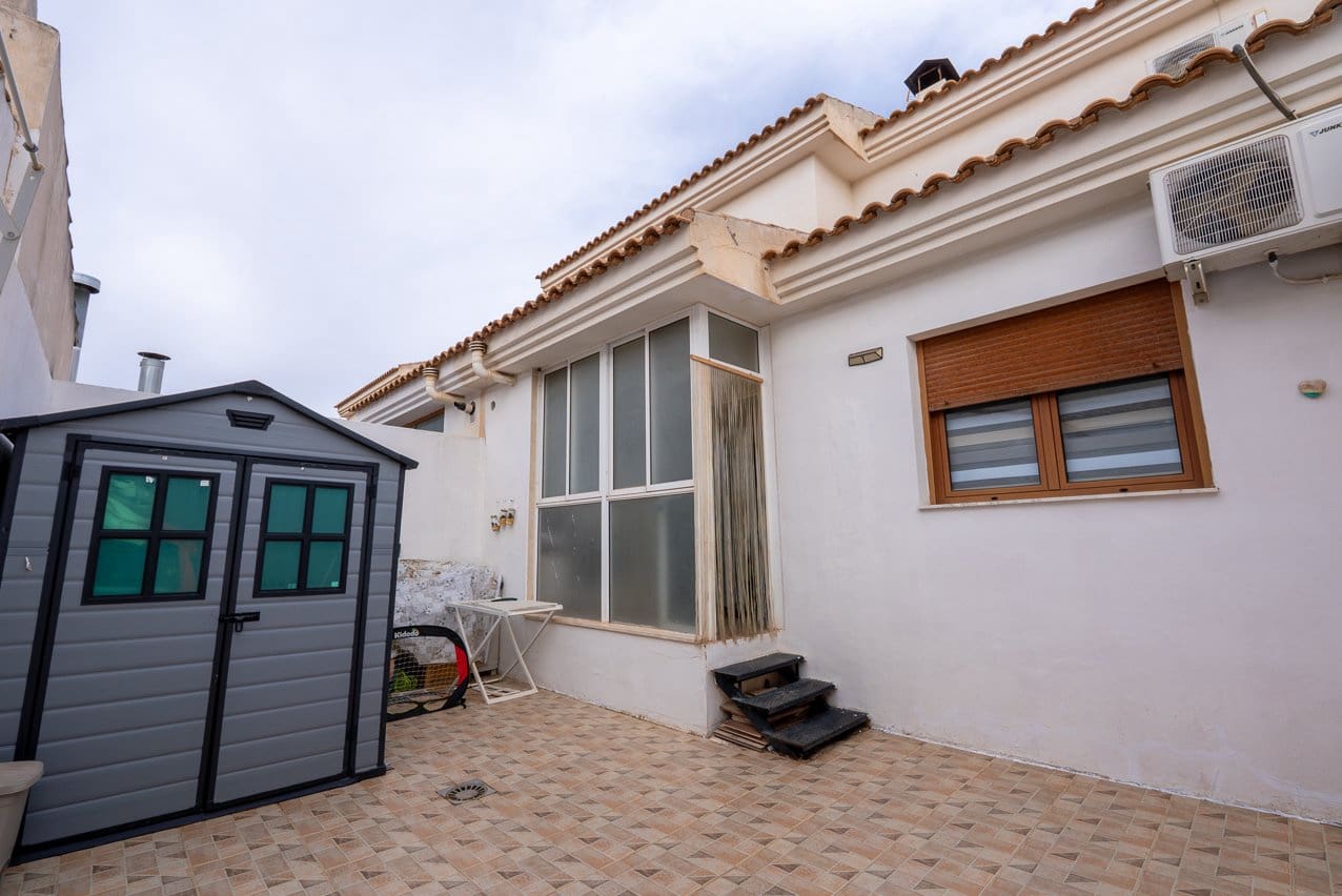 3 Zimmer Haus zu verkaufen in Pinoso mit Pool - 185.000 € (Ref: 9569501)