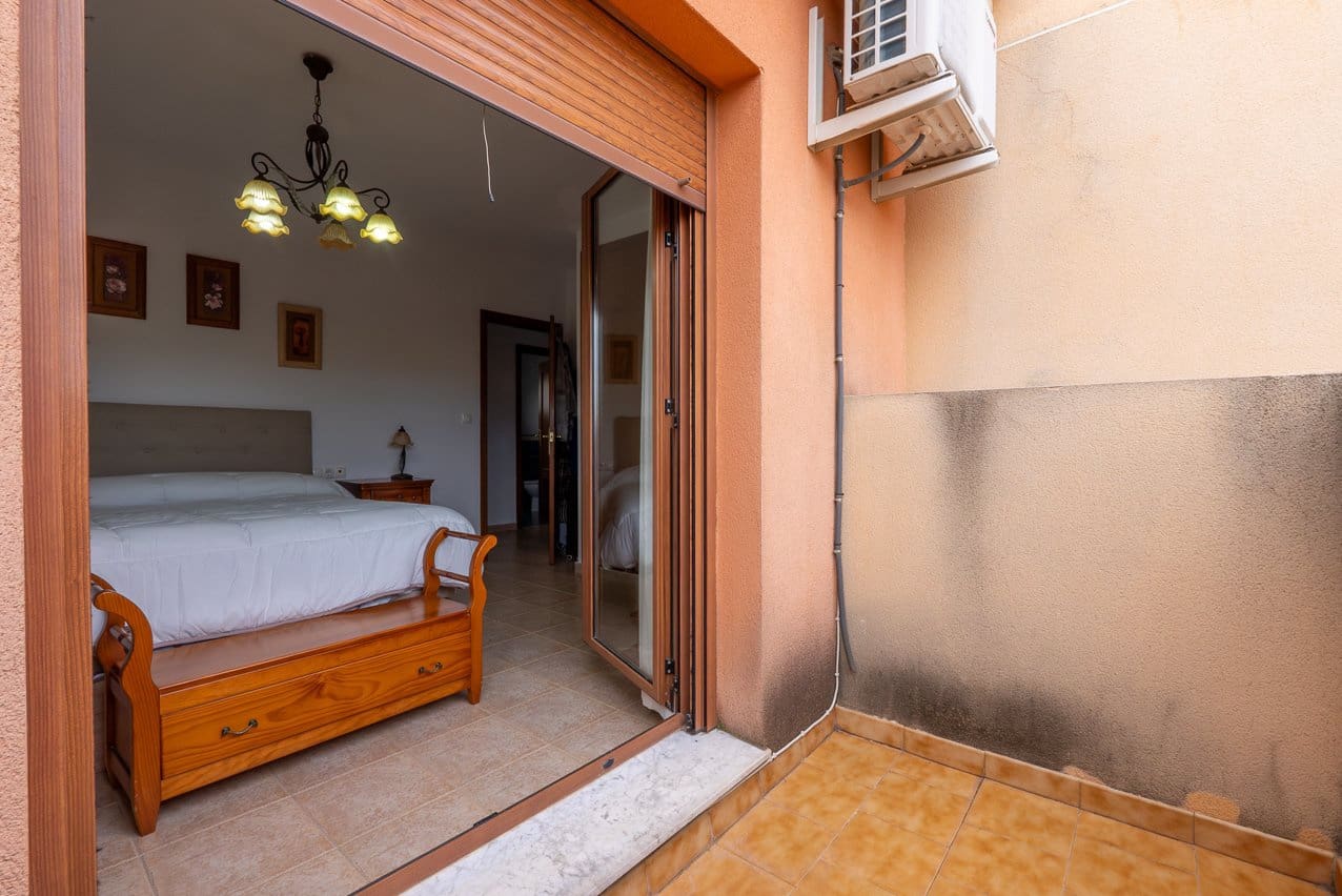 3 Zimmer Haus zu verkaufen in Pinoso mit Pool - 185.000 € (Ref: 9569501)