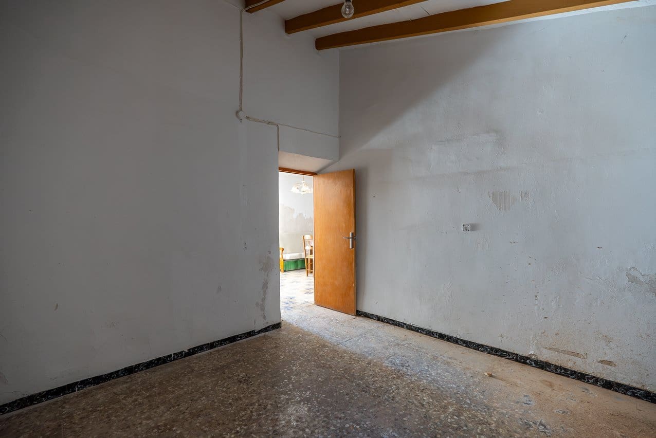 8 slaapkamer Finca/Landhuis te koop in L'Alguena / Alguenya met zwembad - € 99.950 (Ref: 9570230)