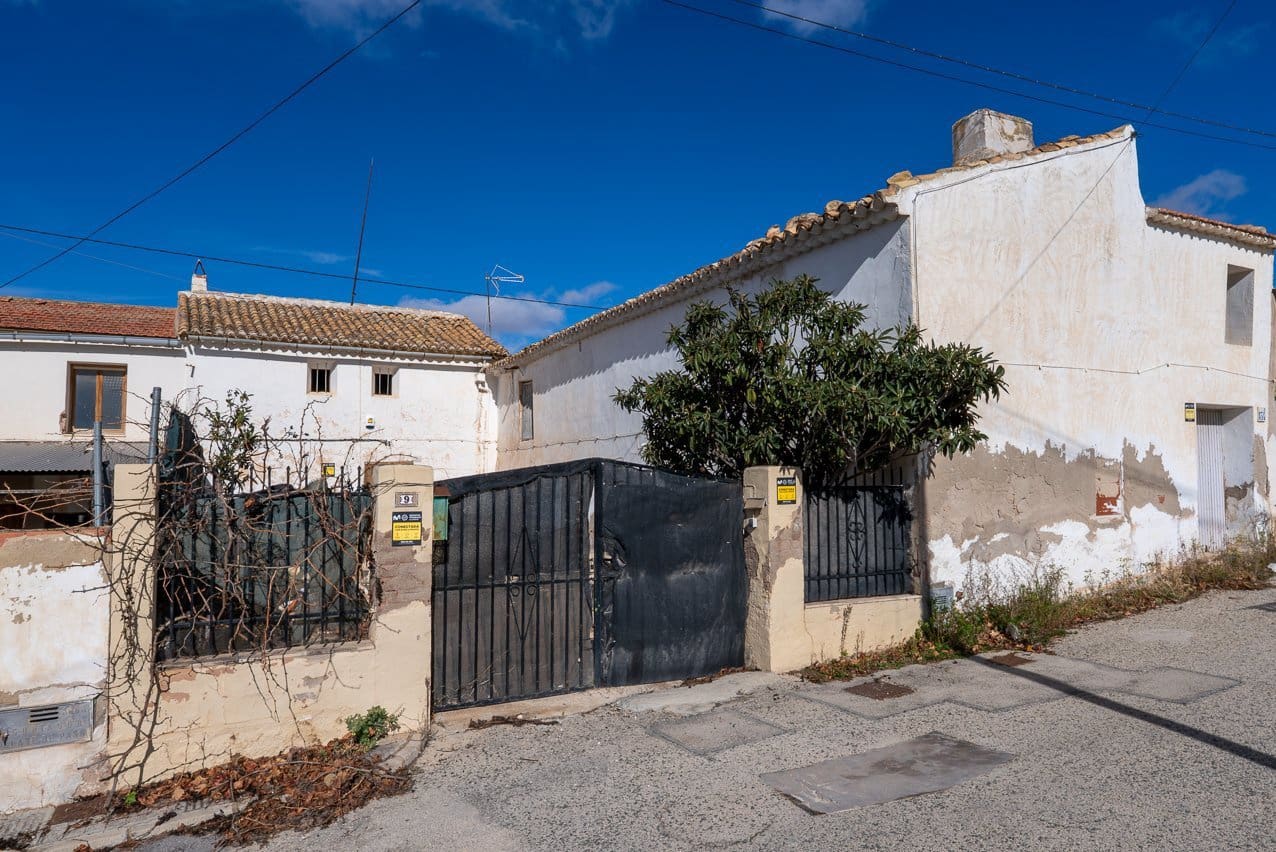 8 slaapkamer Finca/Landhuis te koop in L'Alguena / Alguenya met zwembad - € 99.950 (Ref: 9570230)
