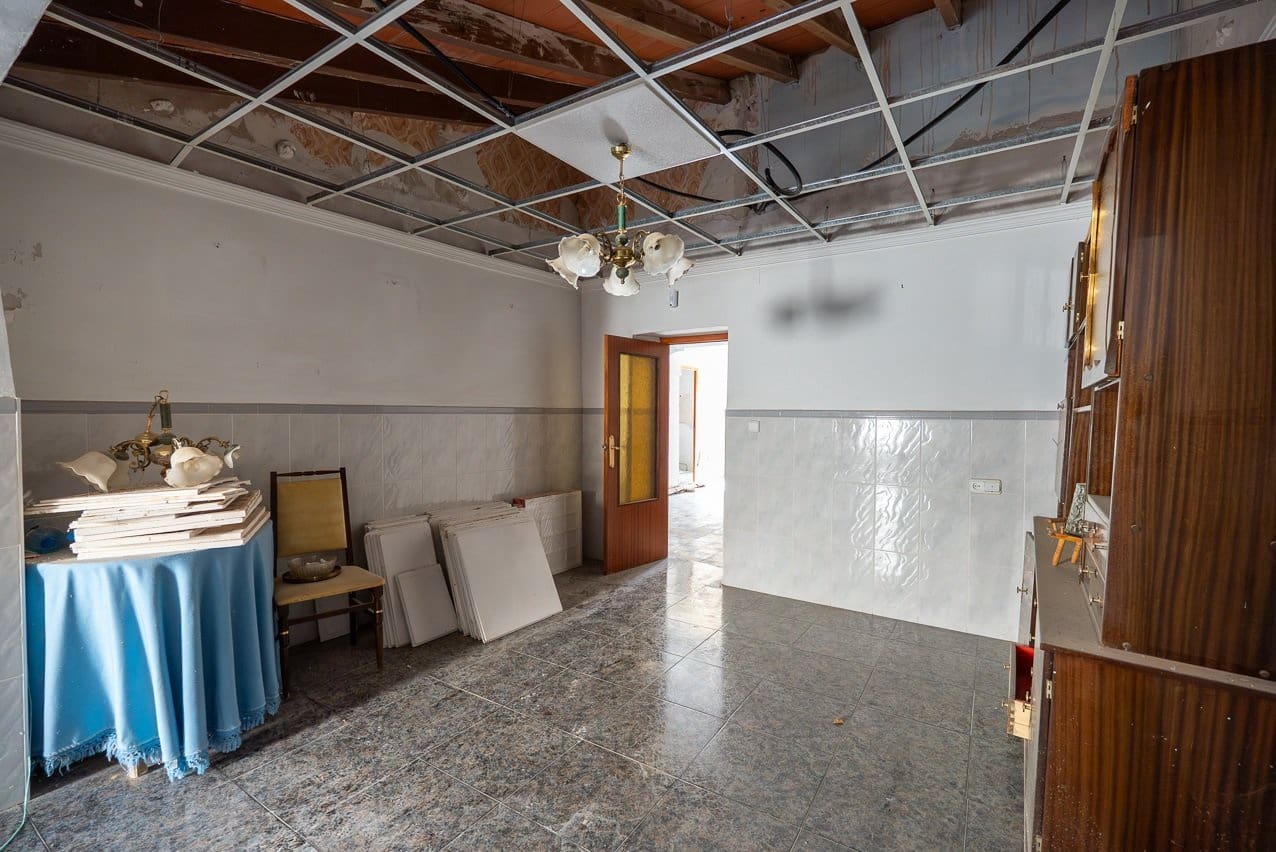 8 slaapkamer Finca/Landhuis te koop in L'Alguena / Alguenya met zwembad - € 99.950 (Ref: 9570230)