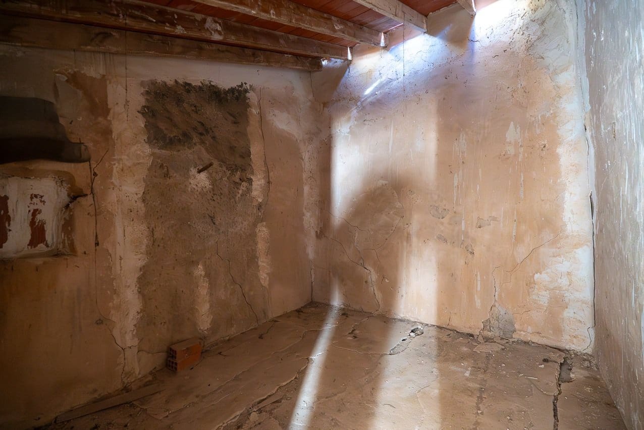 8 slaapkamer Finca/Landhuis te koop in L'Alguena / Alguenya met zwembad - € 99.950 (Ref: 9570230)