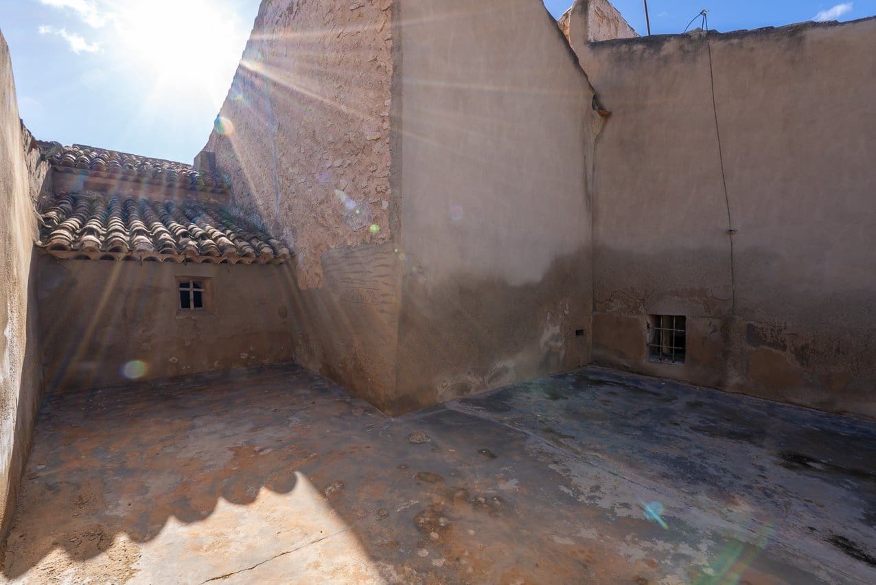 8 slaapkamer Finca/Landhuis te koop in L'Alguena / Alguenya met zwembad - € 99.950 (Ref: 9570230)
