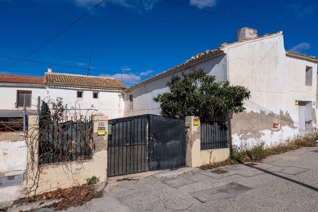 8 soveværelse Finca/Landehus til salg i L'Algueña / Alguenya med swimmingpool - € 99.950 (Ref: 9570230)