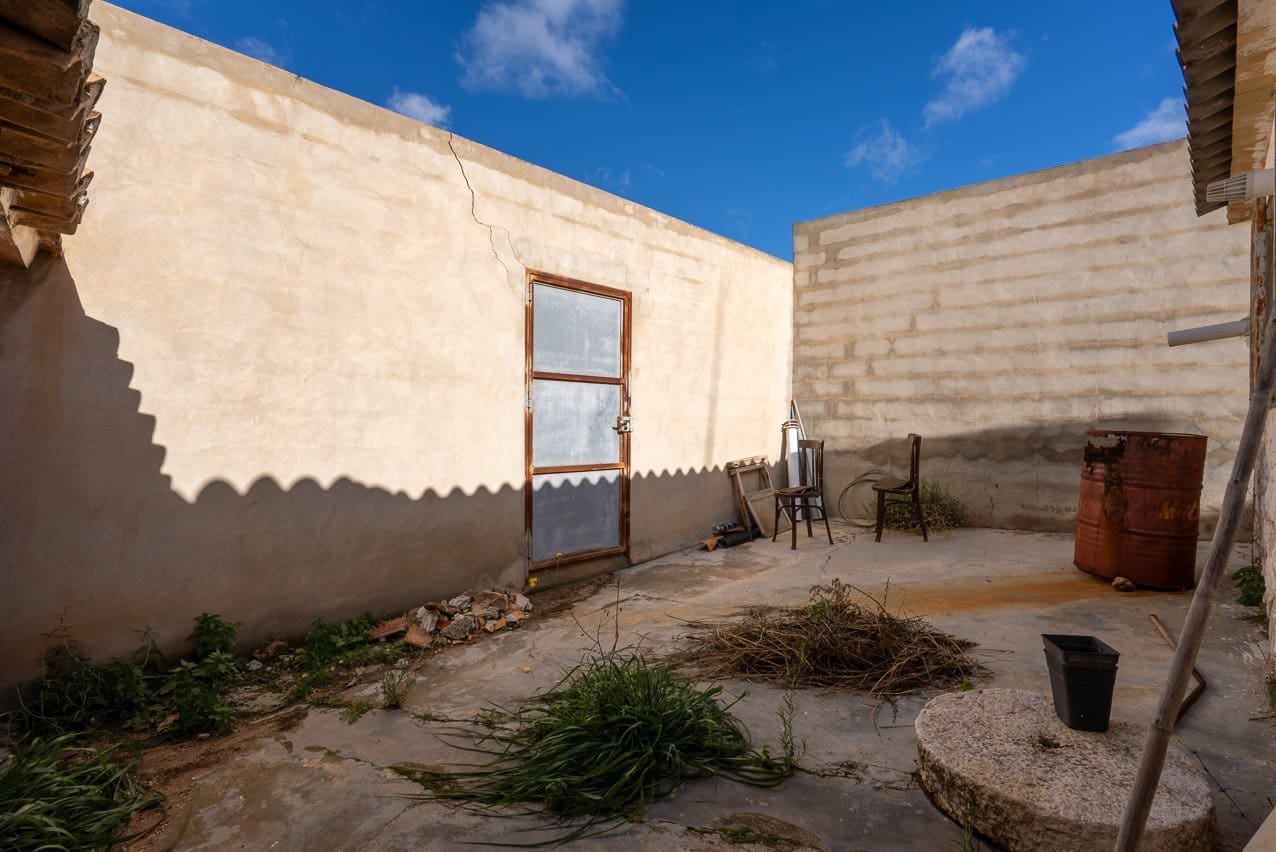 8 slaapkamer Finca/Landhuis te koop in L'Alguena / Alguenya met zwembad - € 99.950 (Ref: 9570230)