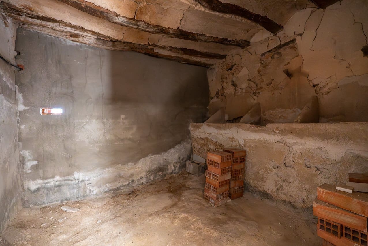 8 slaapkamer Finca/Landhuis te koop in L'Alguena / Alguenya met zwembad - € 99.950 (Ref: 9570230)