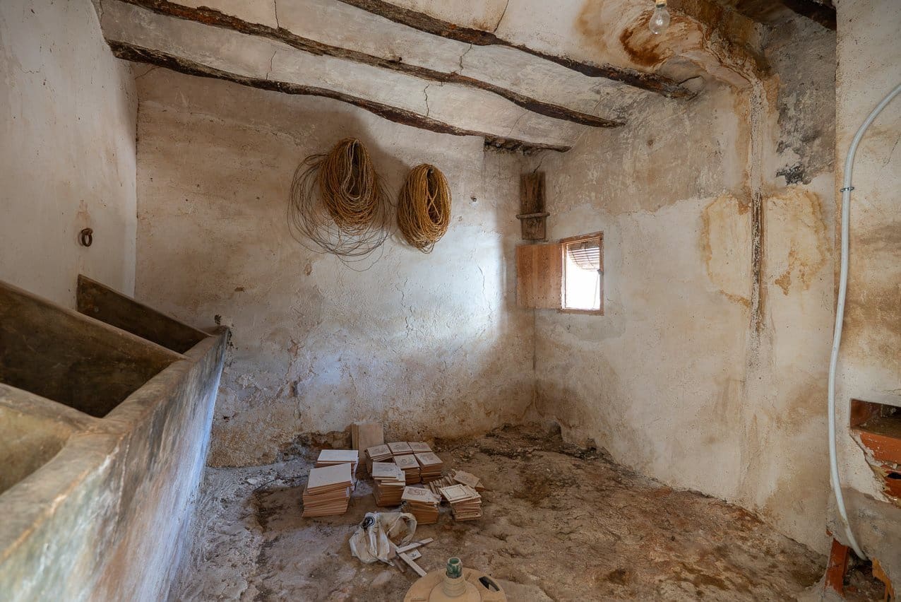 8 slaapkamer Finca/Landhuis te koop in L'Alguena / Alguenya met zwembad - € 99.950 (Ref: 9570230)