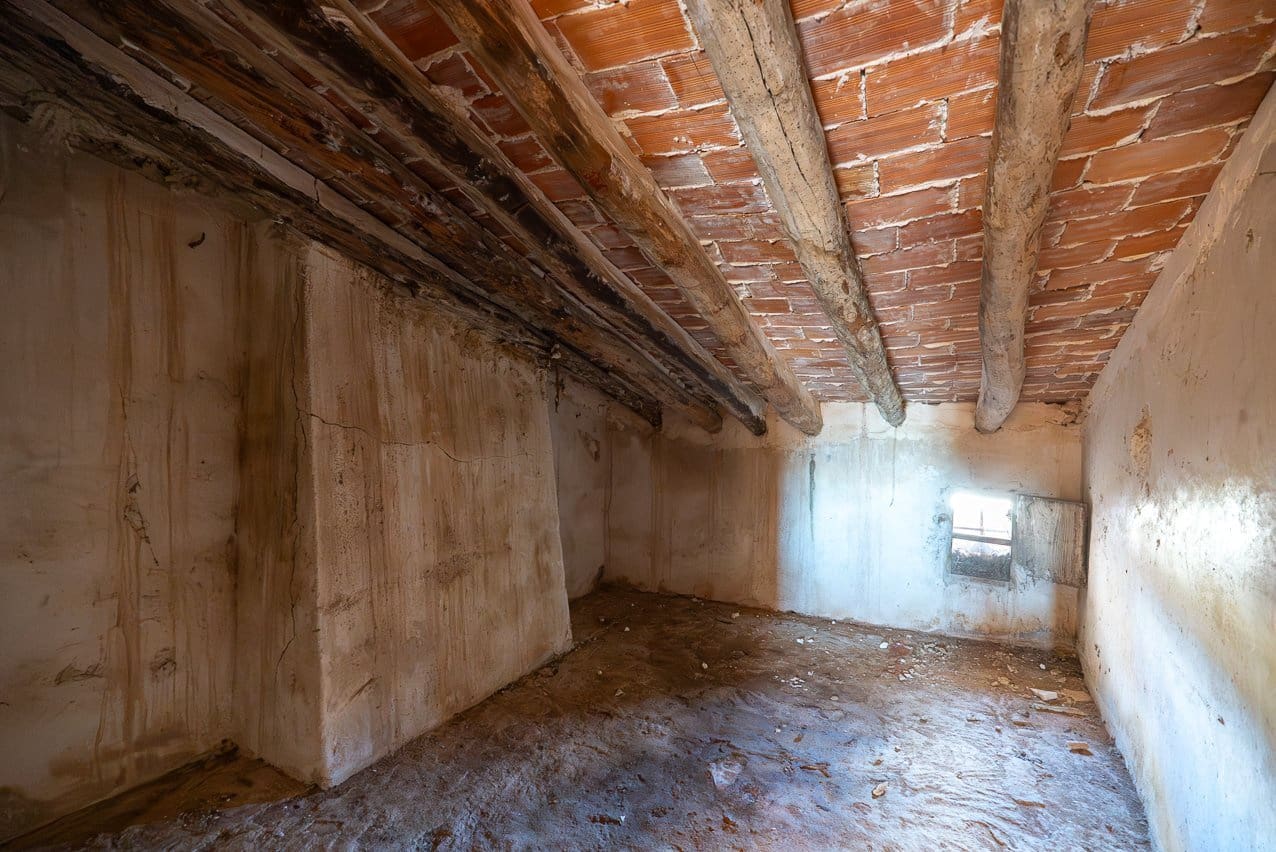 8 slaapkamer Finca/Landhuis te koop in L'Alguena / Alguenya met zwembad - € 99.950 (Ref: 9570230)