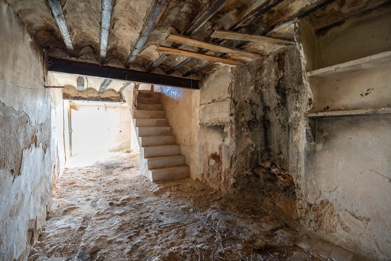 8 slaapkamer Finca/Landhuis te koop in L'Alguena / Alguenya met zwembad - € 99.950 (Ref: 9570230)