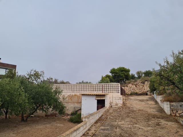 4 Zimmer Villa zu verkaufen in Petrel / Petrer mit Pool - 350.000 € (Ref: 9598472)