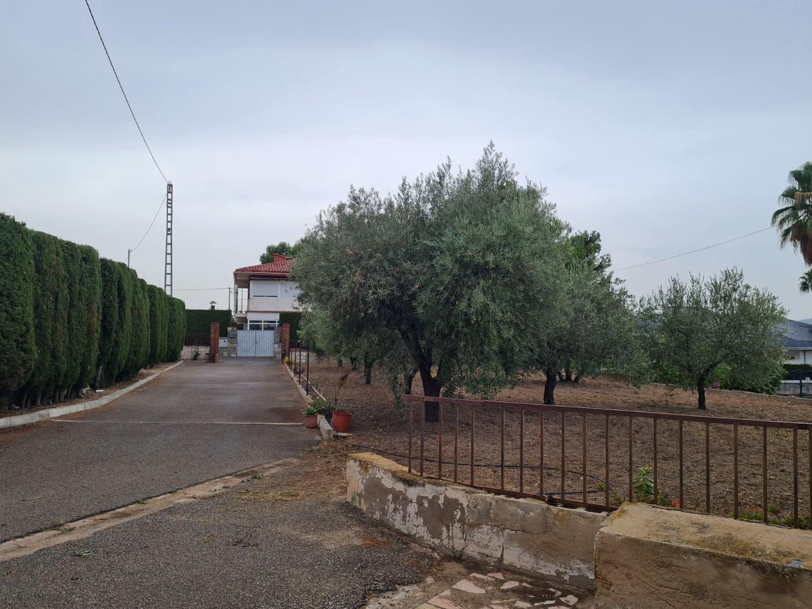 4 Zimmer Villa zu verkaufen in Petrel / Petrer mit Pool - 350.000 € (Ref: 9598472)