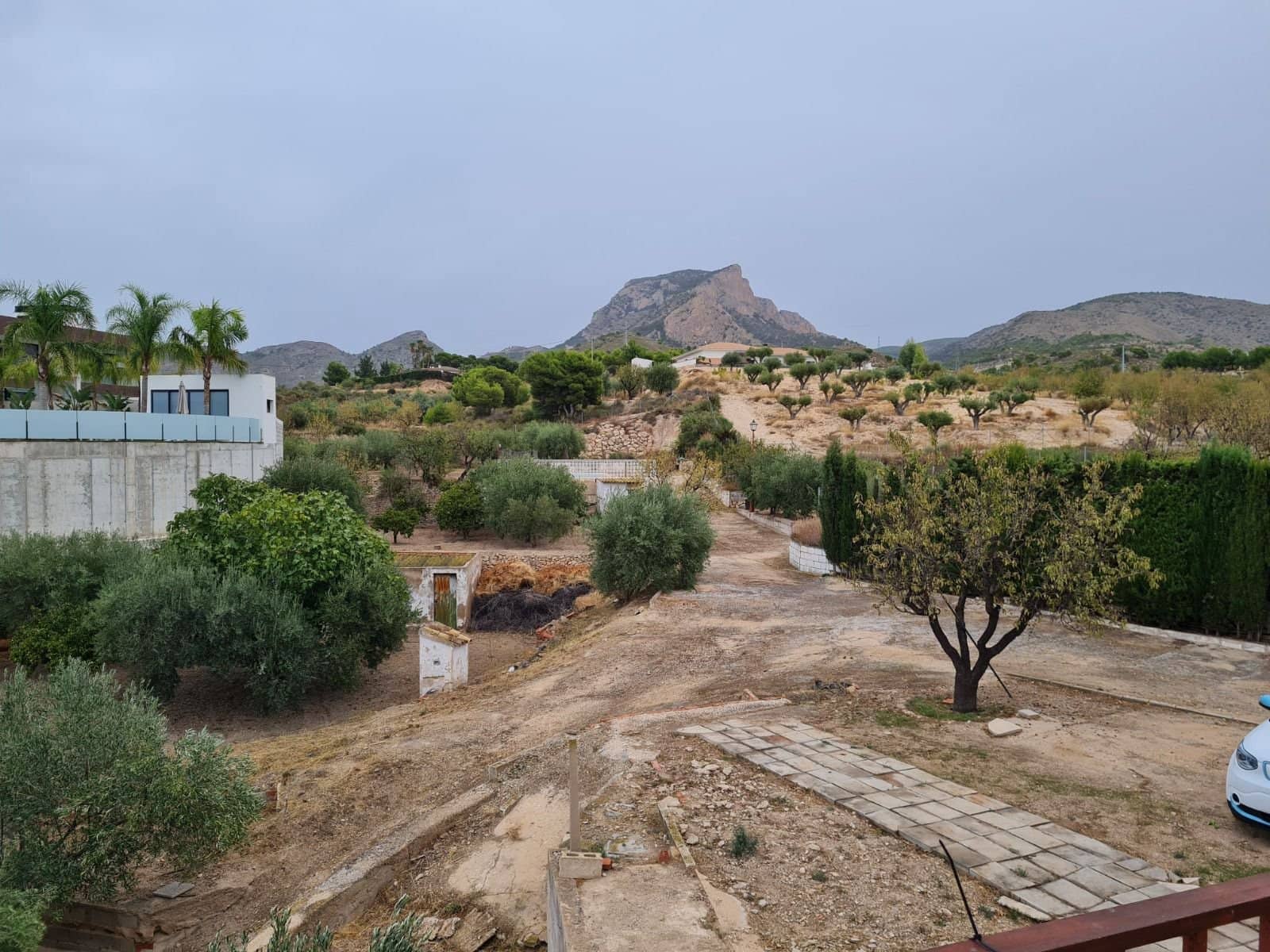 4 Zimmer Villa zu verkaufen in Petrel / Petrer mit Pool - 350.000 € (Ref: 9598472)