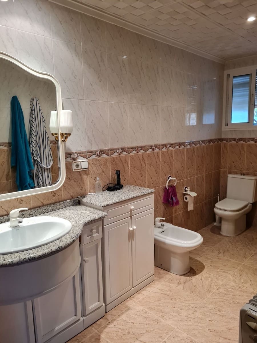 4 soverom Villa til salgs i Petrel / Petrer med svømmebasseng - € 350 000 (Ref: 9598472)