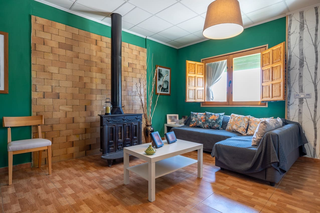 3 makuuhuone Maalaistalo myytävänä paikassa Yecla mukana uima-altaan - 220 000 € (Ref: 9603369)