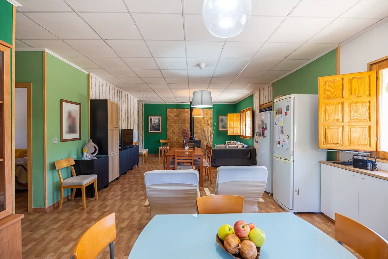 3 makuuhuone Maalaistalo myytävänä paikassa Yecla mukana uima-altaan - 220 000 € (Ref: 9603369)