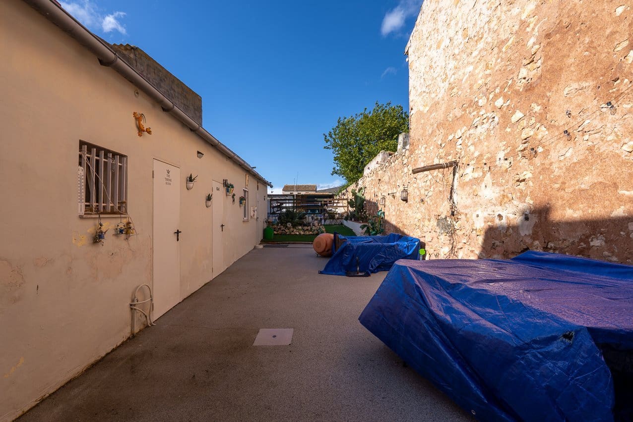 3 chambre Finca/Maison de Campagne à vendre à Jumilla avec piscine - 164 950 € (Ref: 9611910)