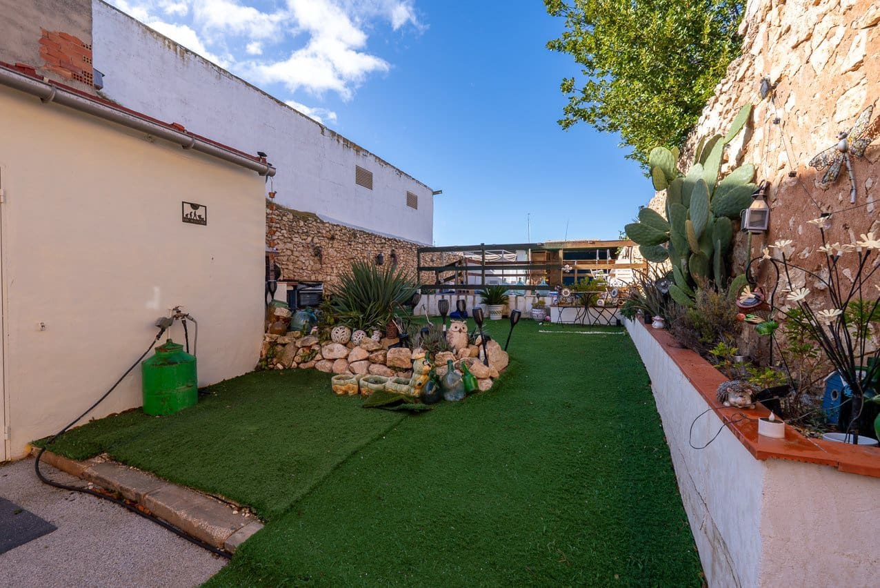 3 chambre Finca/Maison de Campagne à vendre à Jumilla avec piscine - 164 950 € (Ref: 9611910)