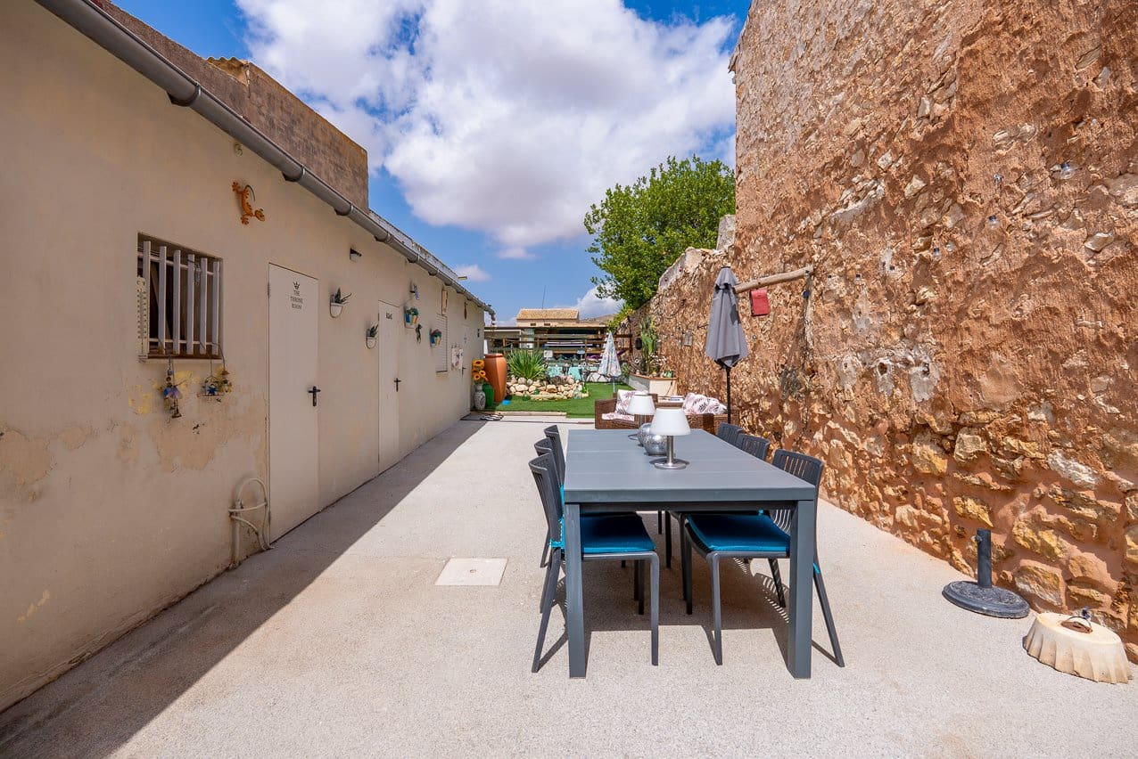 3 bedroom Finca/Country House for sale in Jumilla with pool - € 164,950 (Ref: 9611910)