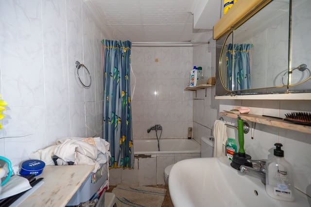 4 soverom Grottehus til salgs i Encebras, Pinoso med svømmebasseng - € 150 000 (Ref: 9618123)