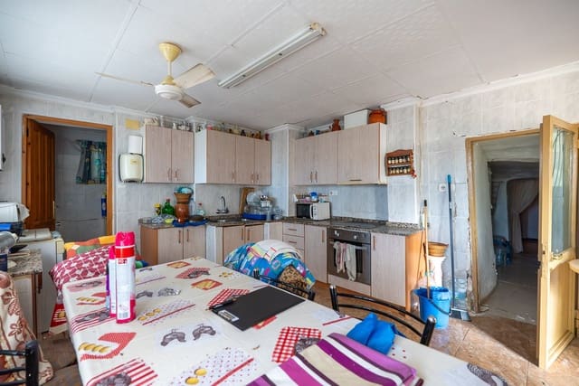 4 soverom Grottehus til salgs i Encebras, Pinoso med svømmebasseng - € 150 000 (Ref: 9618123)