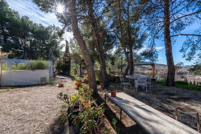 4 soverom Grottehus til salgs i Encebras, Pinoso med svømmebasseng - € 150 000 (Ref: 9618123)