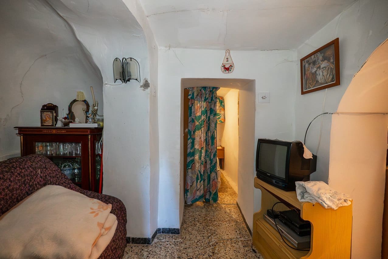 Casa Cueva de 4 habitaciones en Pinoso en venta con piscina - 150.000 € (Ref: 9618123)