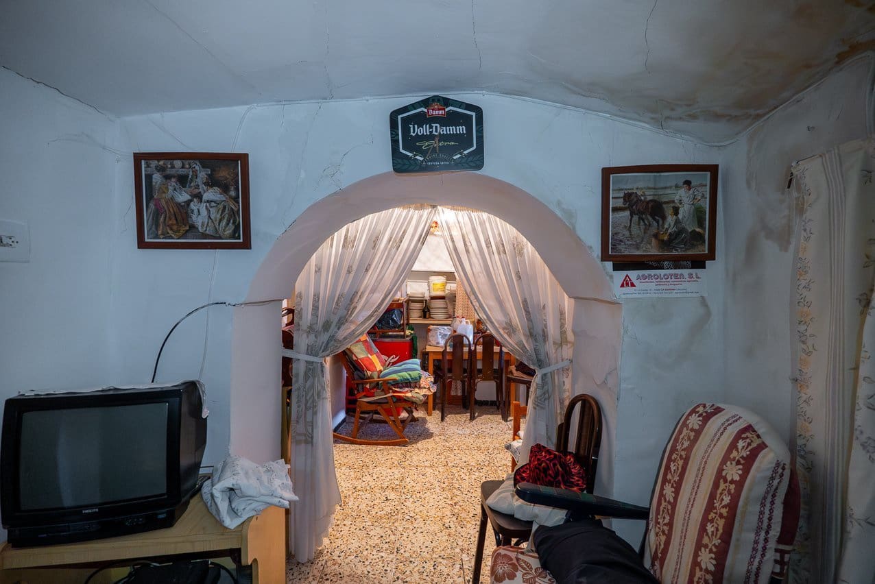 Casa Cueva de 4 habitaciones en Pinoso en venta con piscina - 150.000 € (Ref: 9618123)