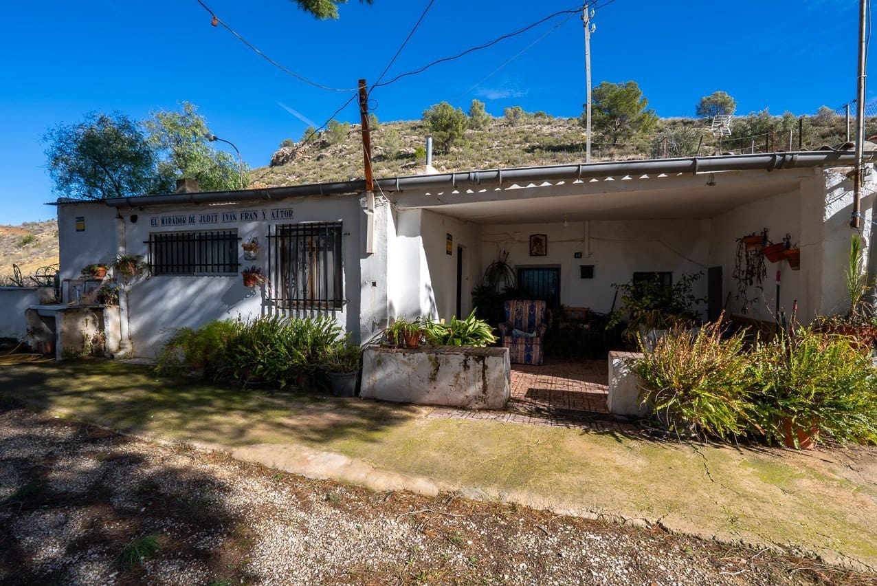 Casa Cueva de 4 habitaciones en Pinoso en venta con piscina - 150.000 € (Ref: 9618123)