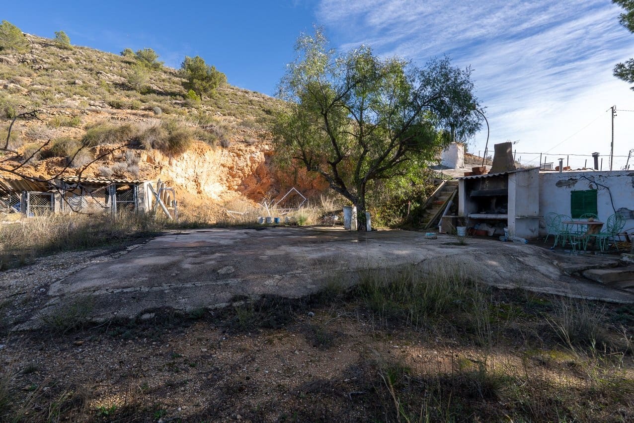 Casa Cueva de 4 habitaciones en Pinoso en venta con piscina - 150.000 € (Ref: 9618123)