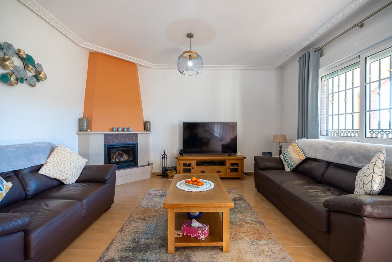 3 bedroom Finca/Country House for sale in Canada de la Lena with pool - € 139,950 (Ref: 9635161)