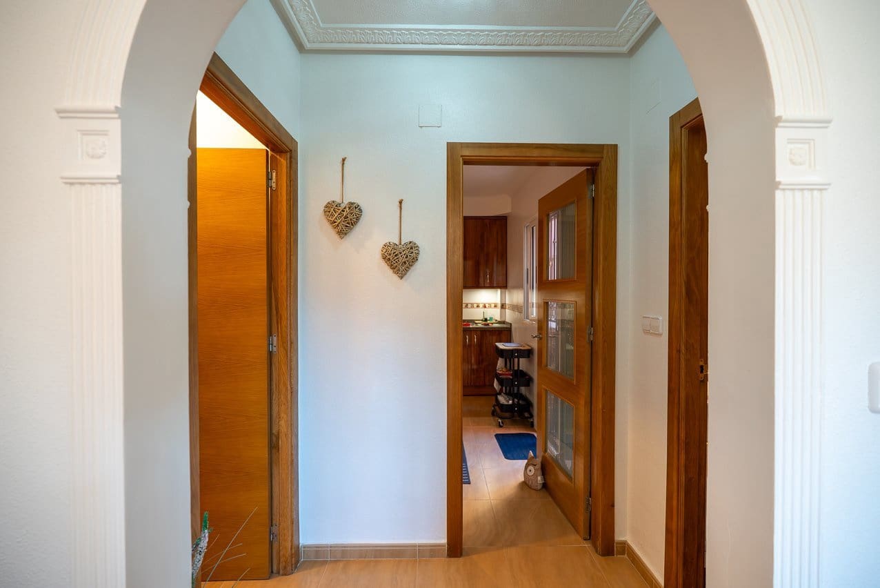 3 slaapkamer Finca/Landhuis te koop in Canada de la Lena met zwembad - € 139.950 (Ref: 9635161)