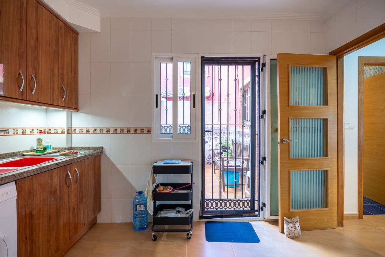 3 slaapkamer Finca/Landhuis te koop in Canada de la Lena met zwembad - € 139.950 (Ref: 9635161)
