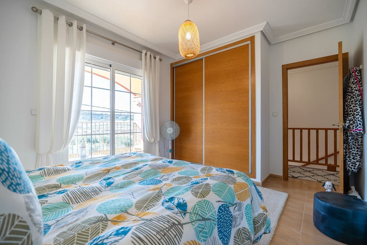 3 slaapkamer Finca/Landhuis te koop in Canada de la Lena met zwembad - € 139.950 (Ref: 9635161)