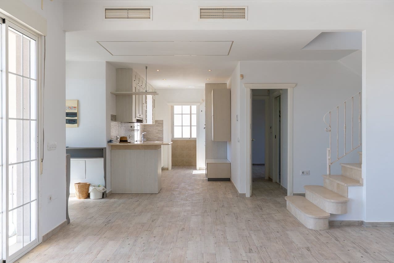 6 soveværelse Villa til salg i Pinoso med swimmingpool - € 465.000 (Ref: 9641080)