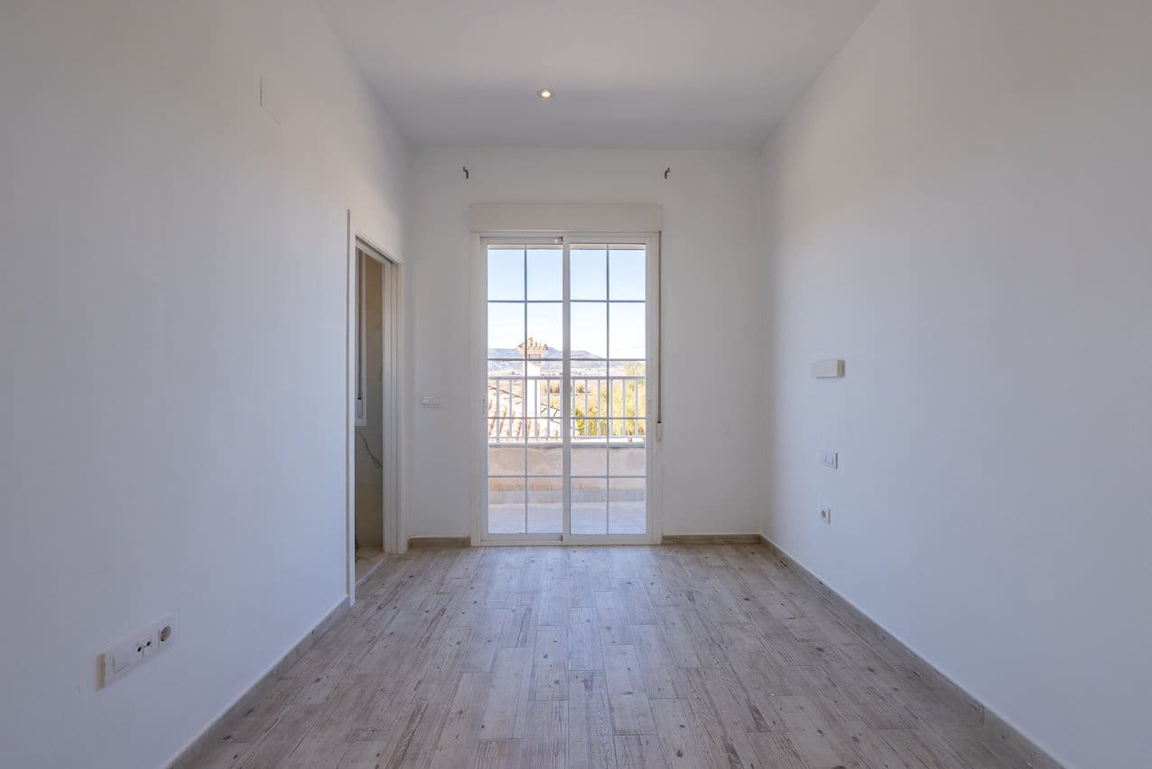 6 soveværelse Villa til salg i Pinoso med swimmingpool - € 465.000 (Ref: 9641080)