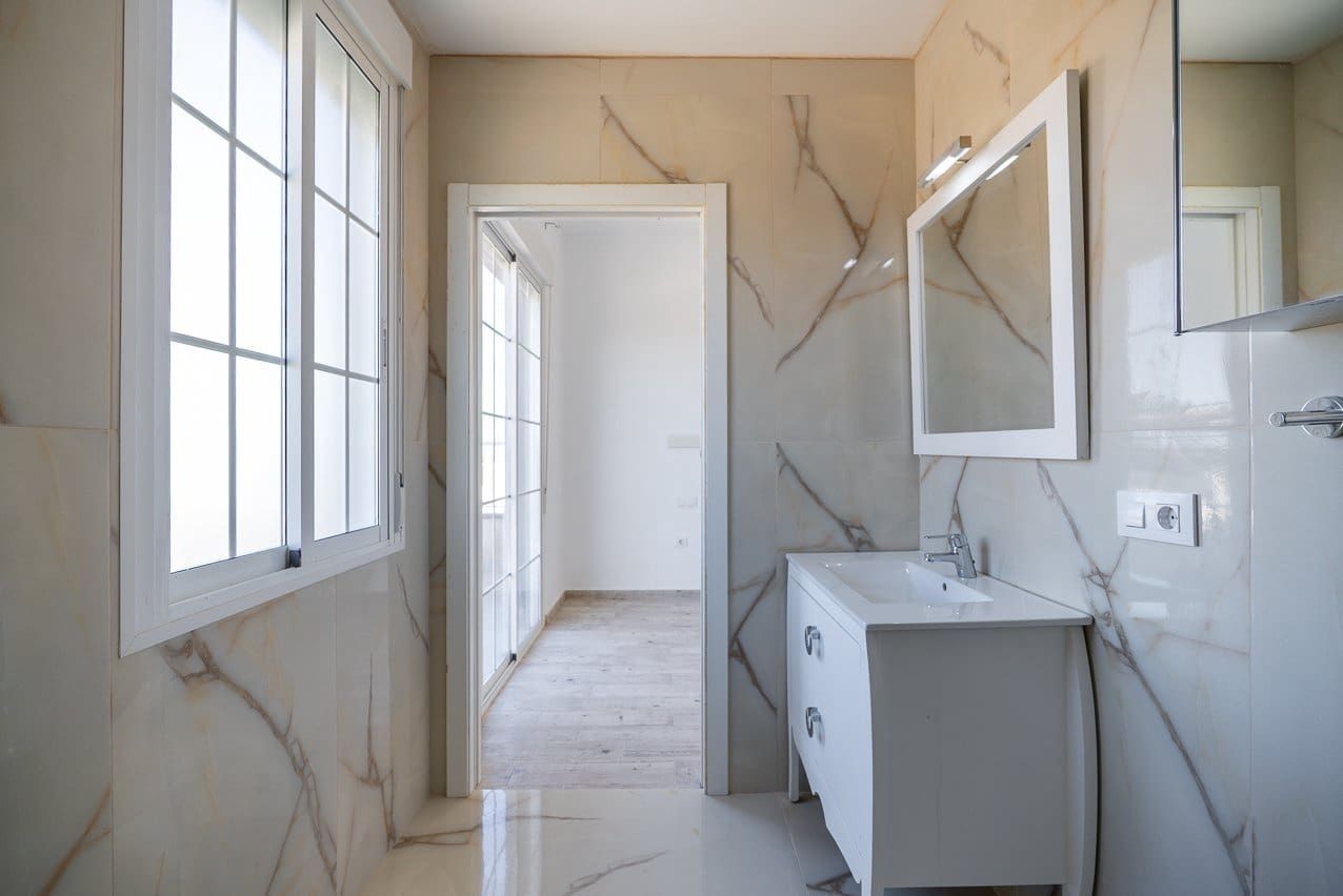 6 soveværelse Villa til salg i Pinoso med swimmingpool - € 465.000 (Ref: 9641080)