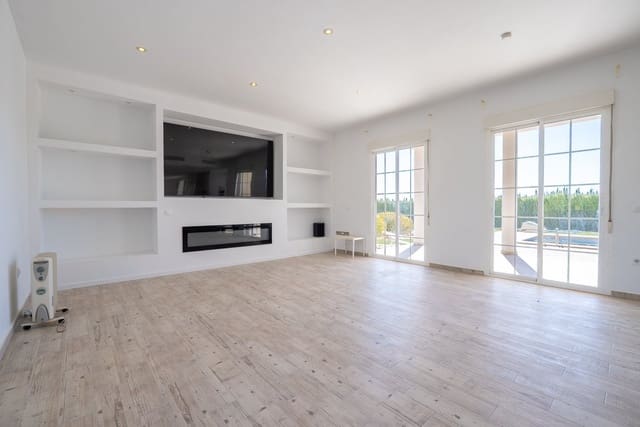 6 soveværelse Villa til salg i Pinoso med swimmingpool - € 465.000 (Ref: 9641080)