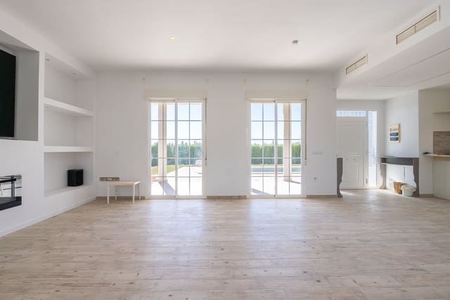 6 soveværelse Villa til salg i Pinoso med swimmingpool - € 465.000 (Ref: 9641080)