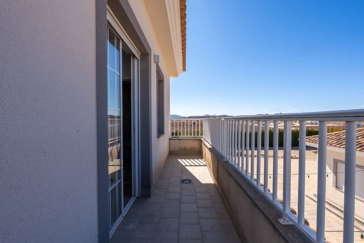 6 soveværelse Villa til salg i Pinoso med swimmingpool - € 465.000 (Ref: 9641080)