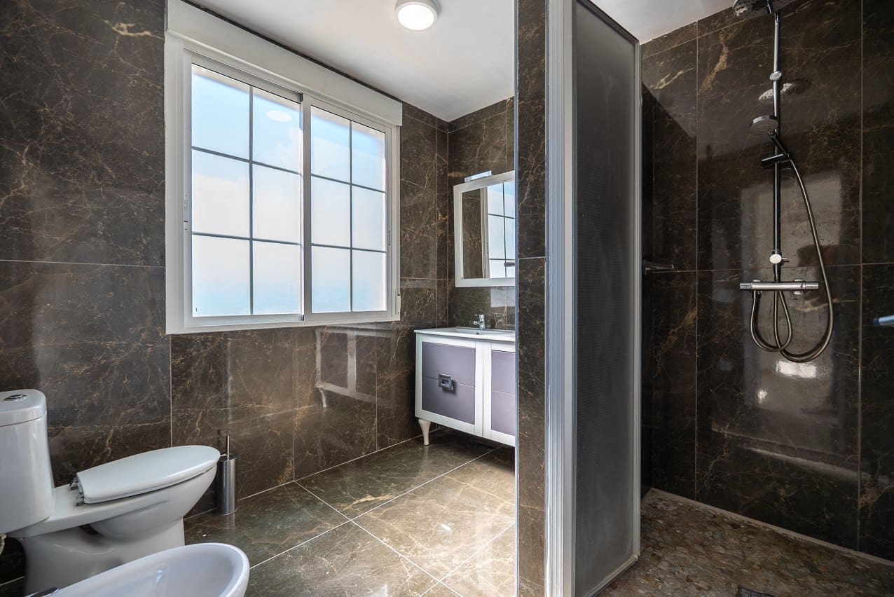 6 soveværelse Villa til salg i Pinoso med swimmingpool - € 465.000 (Ref: 9641080)