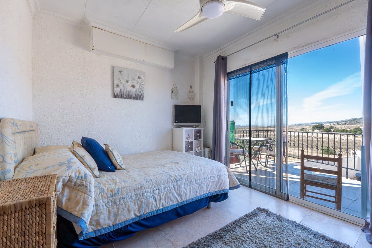 4 sypialnia Willa na sprzedaż w Jumilla z basenem - 249 500 € (Ref: 9643520)