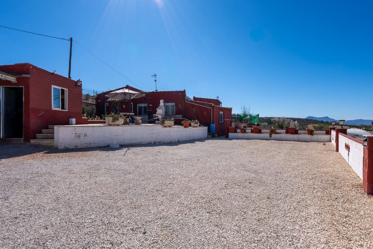 4 sypialnia Willa na sprzedaż w Jumilla z basenem - 249 500 € (Ref: 9643520)