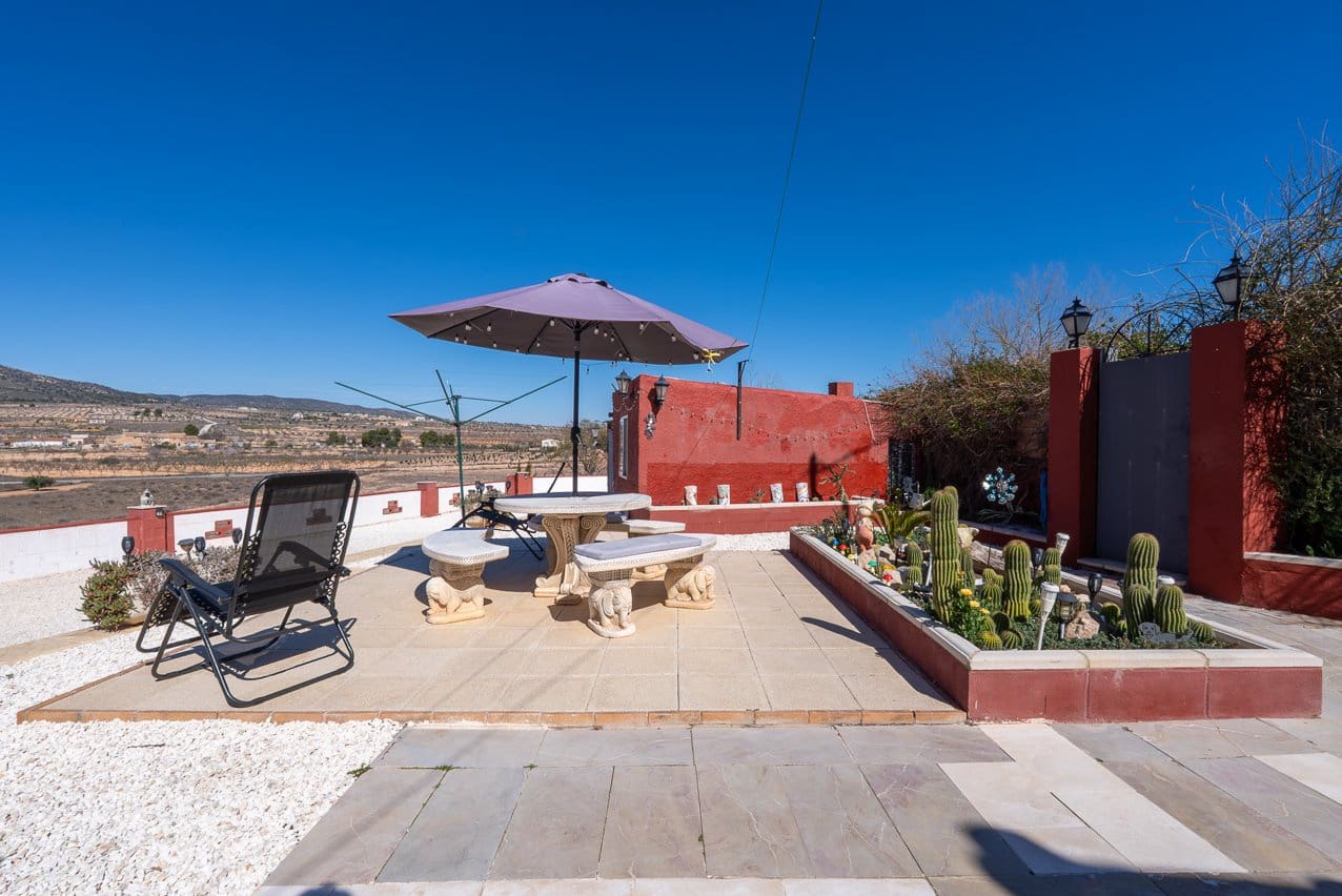 4 sypialnia Willa na sprzedaż w Jumilla z basenem - 249 500 € (Ref: 9643520)