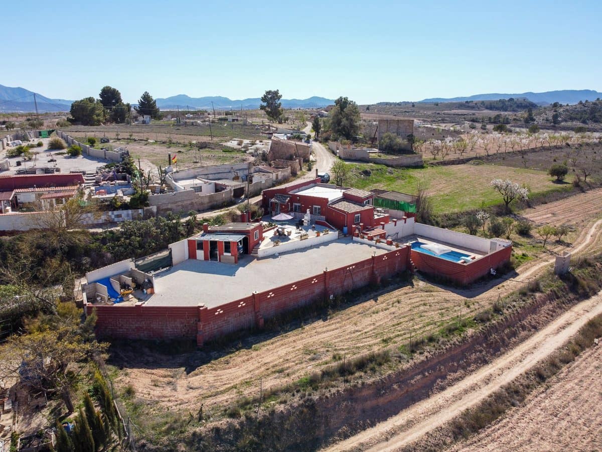 4 sypialnia Willa na sprzedaż w Jumilla z basenem - 239 500 € (Ref: 9643520)