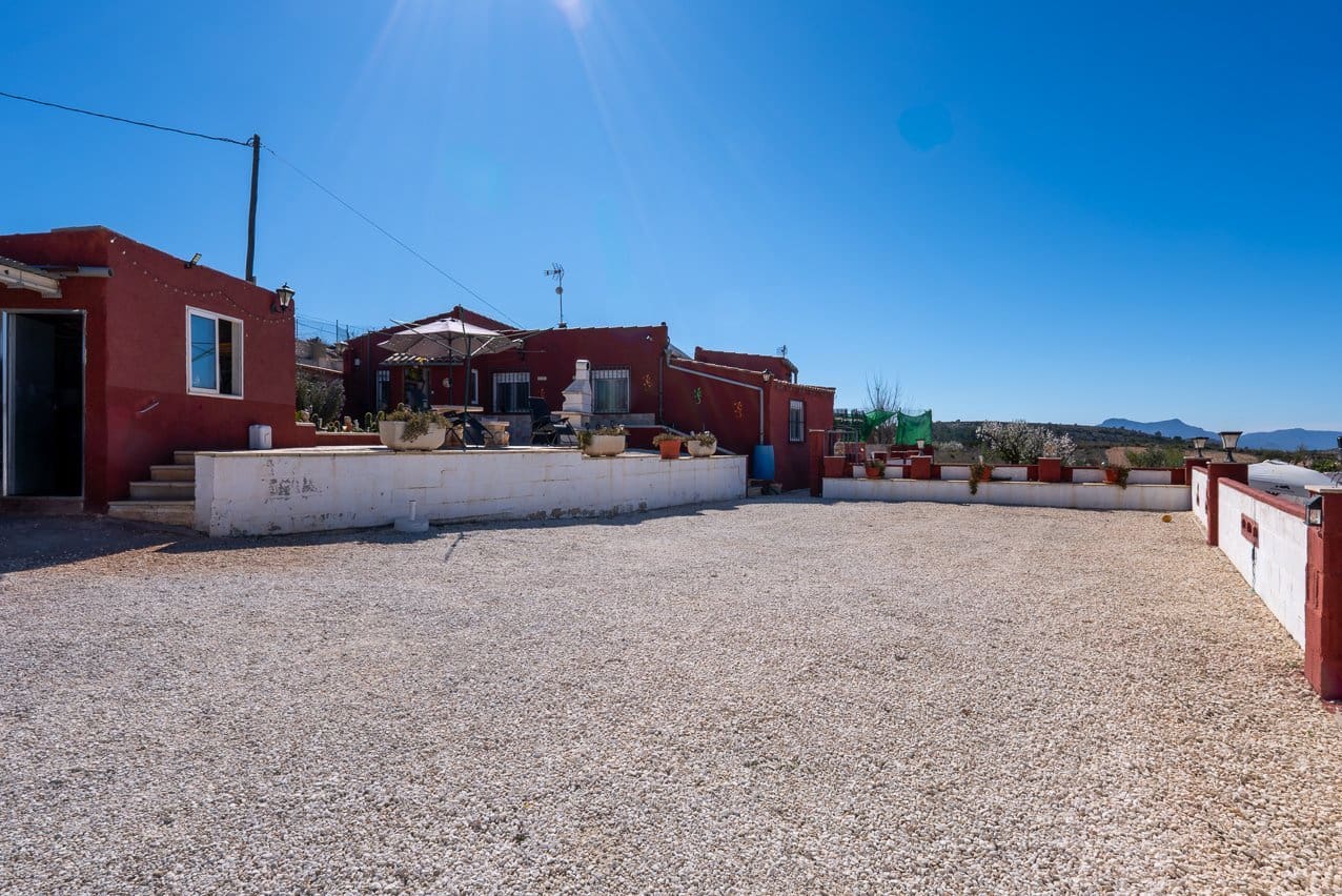 4 sypialnia Willa na sprzedaż w Jumilla z basenem - 239 500 € (Ref: 9643520)