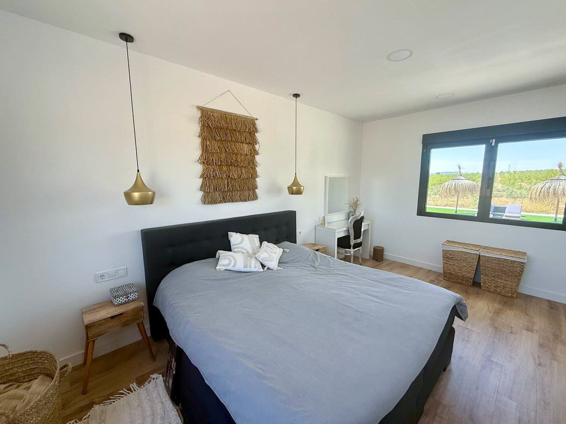 3 bedroom Villa for sale in Pinoso with pool - € 399,900 (Ref: 9646248)